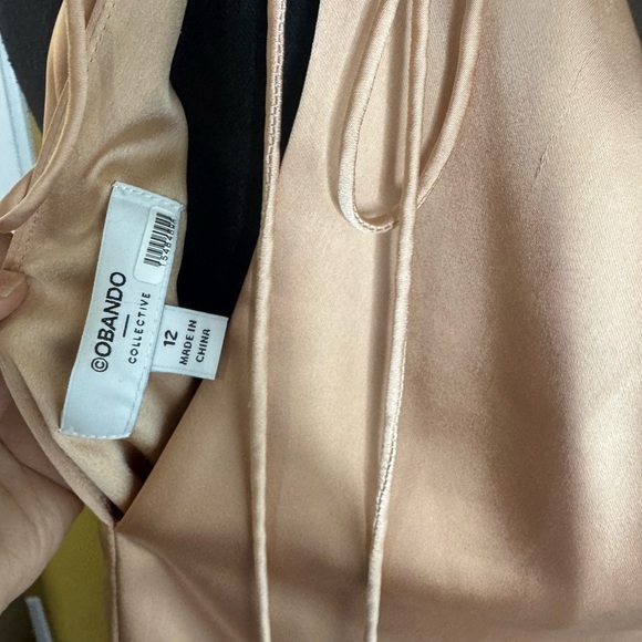 Obando Collective Elegant Tan Halter Top - Picture 4 of 13